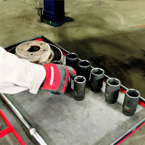 Impact Axle Nut Socket Set 1/2 Inch Drive, 6 Point, 8-Piece Metric Sockets 29mm To 39mm With Storage Case on table