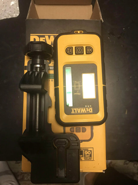 Green Laser Detector With Backlit LCD And Adjustable Audible Beep For Pros Detects Laser Indoors And Outdoors Up To 330 Feet With Magnetic Mount