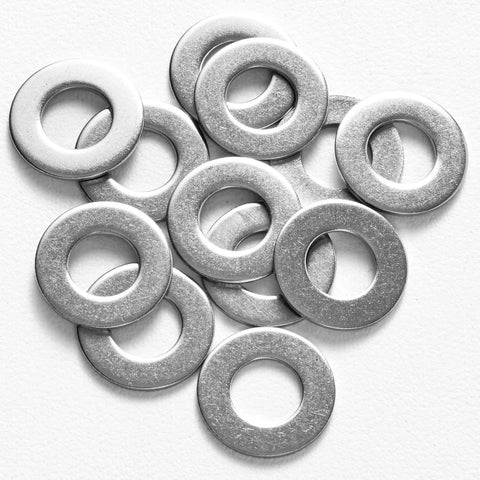 Stainless steel flat washers, 9/16 in outer diameter, 3/16 in inner hole, 100-pack, top view