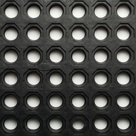 Close-up of T32 UltraMat Lightweight Modular Anti Fatigue Heavy Duty Drainage Mat 3 Feet By 3 Feet Black Rubber General Purpose Mat