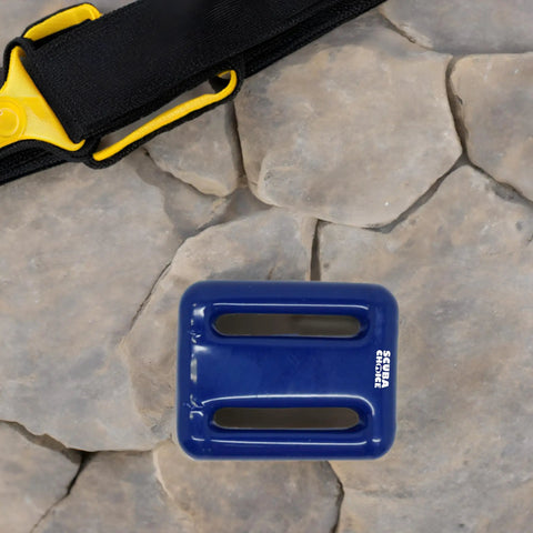 Vinyl Coated Diving Weight For Precise Buoyancy Control And Stability Compact 3.4 Lb 1.5 Kg Dive Weight on rock surface