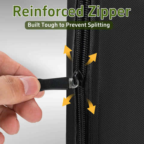 Close-up of reinforced zipper on Large Capacity Golf Shag Bag With Detachable Aluminum Tube Ball Retriever Holds Up To 90 Balls.