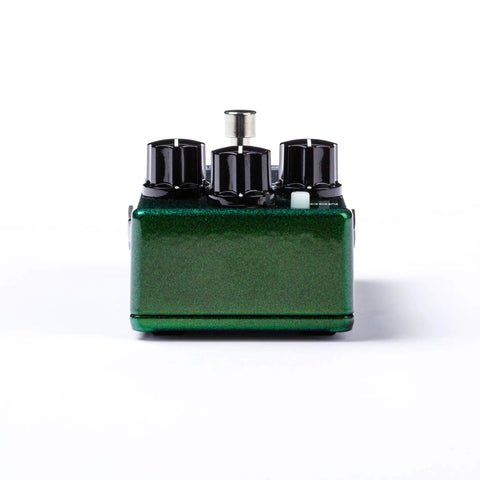Front view of Analog Delay Pedal With 600Ms Echo And Tape Style Modulation, green casing with black knobs.