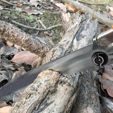 11 Inch Folding Saw With SK-5 Steel Blade For Wood Cutting Camping Bushcraft And Pruning Thick Branches Delivers Fast Clean Cuts With Aggressive 7 TPI Teeth Heavy Duty Portable Outdoor Tool Great Gift For Outdoorsy Men