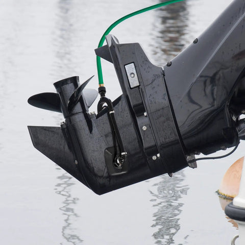 Close-up of Dual Water Feed Boat Motor Flusher With Rectangular Cup Muffs And Hose Fittings Flush Kit for marine engines use