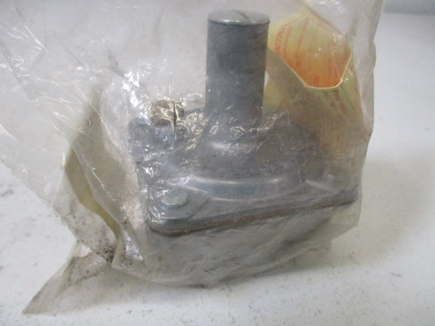 MAXITROL RV52 gas pressure regulator, 1/2 PSIG, metal finish, Amazon brand, front view in plastic bag