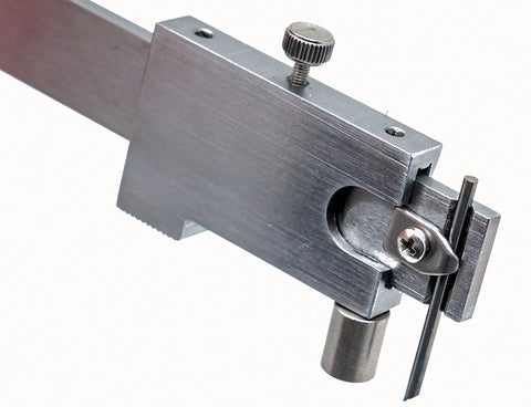 Top Shelf Parallel Marking Vernier Caliper 0 To 200mm 8 Inch Premium Stainless Steel close-up detail of scribe tip and gauge.