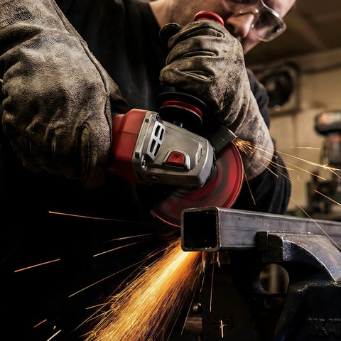 Worker using 30 Pack 3 Inch Ultra Thin Cut Off Wheels for Cutting Steel INOX Stone and PVC Fits Angle Grinder and Cut Off Tools.