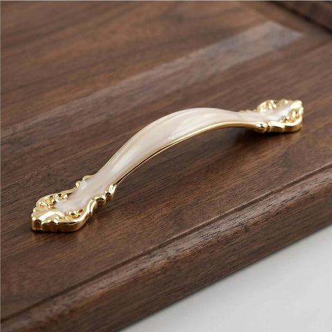 Amber Old School Vintage Cabinet Handles 3.8 Inch Hole Center Drawer Pulls For Kitchen Cabinets Dressers Wardrobes And Nightstands