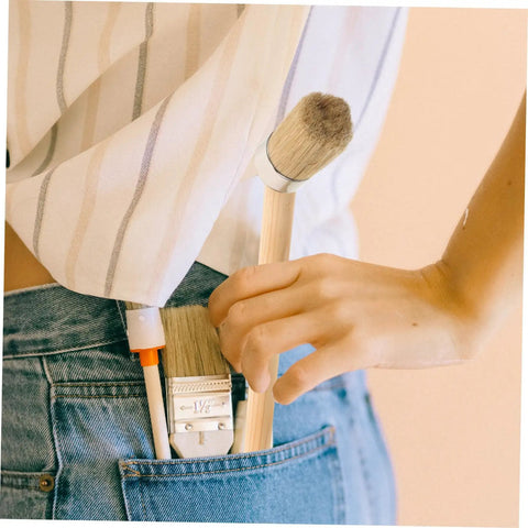 Person holding Wood Handle Pig Bristle Paint Brush For Acrylics Stain And Wall Painting Awesome For DIY Furniture And House Projects