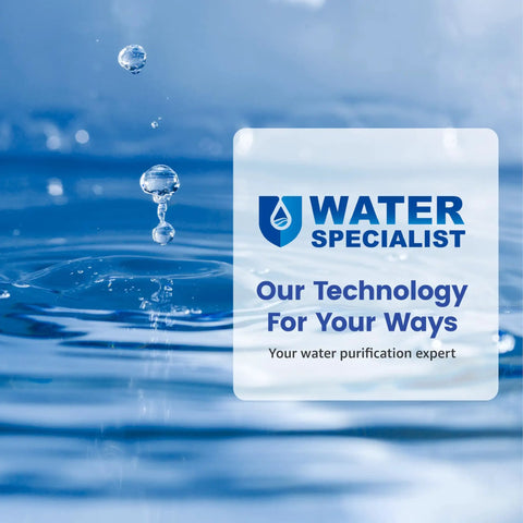 Background with water droplets and text about water purification, highlighting water filtration technology.