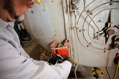 Worker using Three Eighths Inch Drive 90-Tooth Quick Release Teardrop Ratchet With 4-Degree Swing Arc For Tight Spots And Ball Detent
