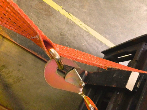 Heavy Duty Pallet Puller Bar With Three Point Seven Meter Strap Designed For Forklifts Featuring A Rugged Steel Hook And Thick Polyester Webbing So You Can Move Pallets Without Breaking A Sweat