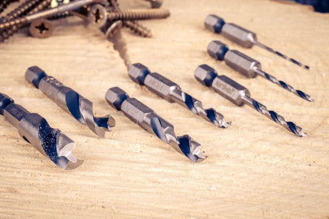 Stubby HSS Brad Point Drill Bit Set With One Quarter Inch Hex Shank For Carpenter Woodworking Seven Piece Pro Grade Bits SAE Sizes