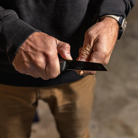 Pledge Pocket Knife With Pocket Clip 3.7 Inch Full Panel Plain Edge Folding Knife With Stainless Steel Blade in use