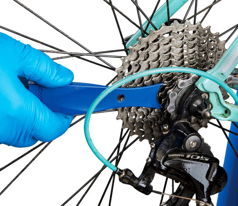Drivetrain Clean Brush With Contoured Tip Designed To Wipe Grit From Tight Crannies And Reach Every Corner Of Your Bike Chain And Cassette Dual Sided Cleaning Tool In Blue GSC 3 For Quick Pro Level Bike Maintenance, cleaning rear cassette
