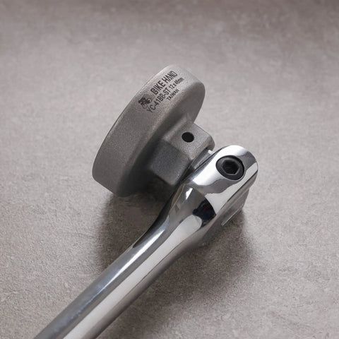 Close-up of 12 Notch 46mm External Threaded Bottom Bracket Install And Remover Tool For SRAM Dub with half inch drive socket