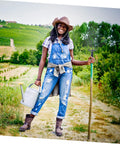 Person holding a Handheld Manure Fork For Gardening And Composting, Durable Handy All Purpose Pitch Fork For Digging And Yard Cleanup.
