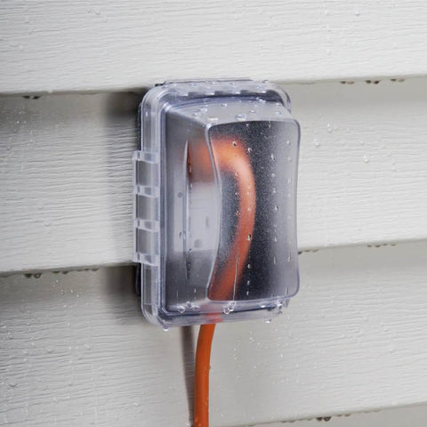 Weatherproof In-Use Electrical Outlet Cover 1-Gang With Horizontal Or Vertical Mount Outdoor Ready 2.75 Inch Clear Box Cover