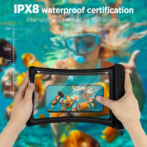 Floatable Waterproof Phone Pouch 2 Pack Up To 10.0 Inch Black And Green Case With IPX8 Seal Snap Lock in underwater scene
