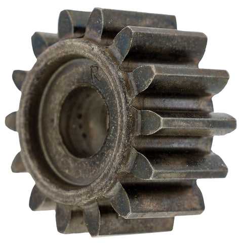 Close-up of a Right Hand 14T Spur Gear For TroyBilt Yard Machines Craftsman CC46ES 460 469R 449R OEM MTD 717-1762 Part