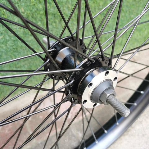 Close-up of Heavy Duty 26 Inch Rear Wheel Rim With 12 Gauge 48 Spokes Double Wall Aluminum Alloy For Disc Brake Bikes 135mm Hub