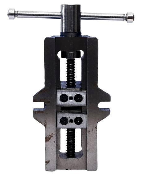 Front view of 50 mm Self Centering Vise For Lathe And Milling Machines With Hardened Jaws Horizontal And Vertical Vee For Holding Round Work