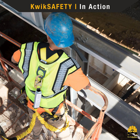 Worker using All In One Safety Lanyard Kit With Harness And Anchor For Fall Protection External Shock Absorber Roofing