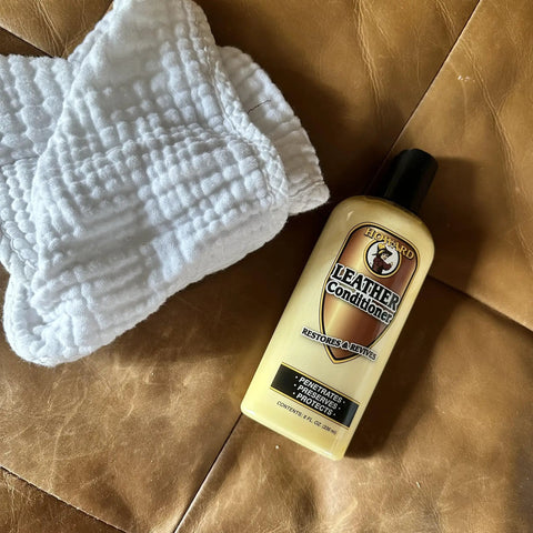 Leather Conditioner With Deep Nourishing Moisturizers And Natural Waxes To Restore Dried Leather To A Soft Natural Feel 8 oz bottle with cloth