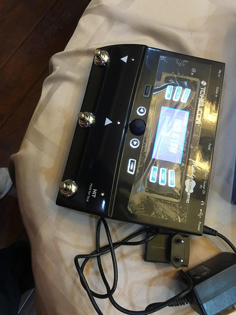 Play Acoustic 3 Button Vocal And Acoustic Guitar Effects Stompbox With BodyRez And Looping on a white surface, cables attached