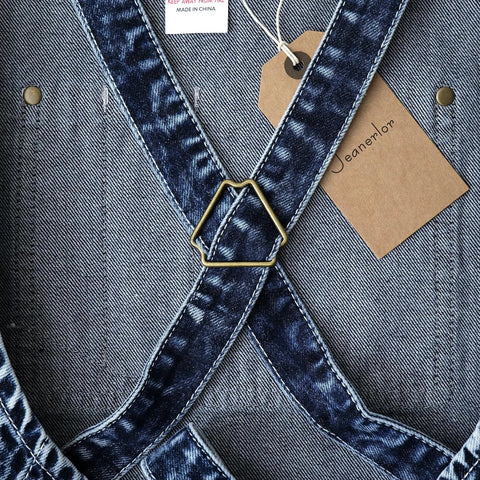 Close-up of X-style straps on Denim Apron For Men With Towel Loop And Tool Pockets, heavy duty cotton, blue black design