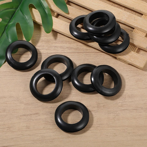 10 Pack Versatile Rubber Grommets 1 Inch ID 25mm Wire Hole Grommets Eyelet Ring Gasket on a table, suitable for home office use