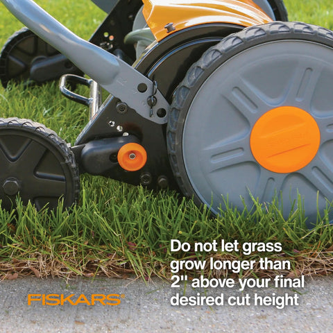 Manual 17 Inch Cut Width Reel Mower For Easy Lawn Care No Motor Grass Cutter With Stay Sharp System And Steel Blades That Stay Sharp Inertia Drive Push Design Eco Friendly Yard Tool, close-up on grass