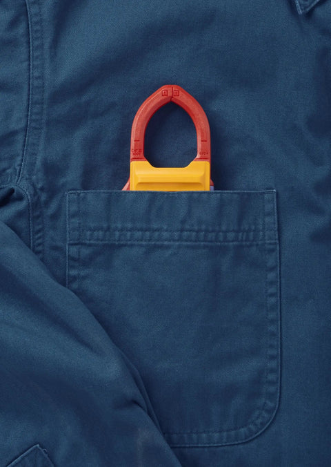 600 Amp AC DC Clamp Meter With Slim 10 mm Jaw For Tight Space Work stored in blue pocket, CAT III 300V Safety