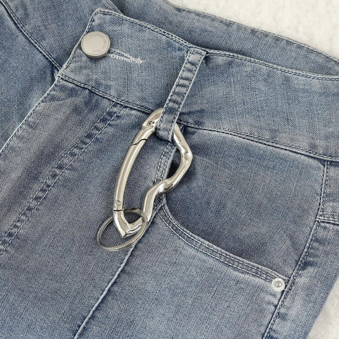 Y2K Style Irregular Carabiner Keychain Clip For Heavy Duty Multi Use Hook And Large Key Ring attached to denim jeans