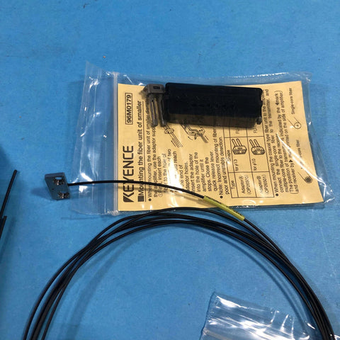 Keyence Fu-53Tz Transmissive Fiber Optic Sensor Unit with 1 Meter Cable for precise object sensing in industrial automation, package view