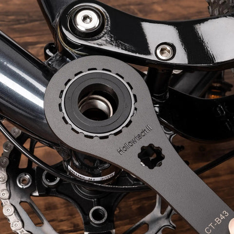 Bike Bottom Bracket Tool 16 By 44mm Install And Removal Wrench For Shimano Hollowtech II BB in use on bike frame