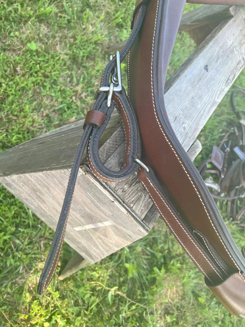 Close-up of All Leather Driving Harness For Horse Drawn Carriage Brown Premium Quality Adjustable Fit For Pony To Small Horse buckle detail