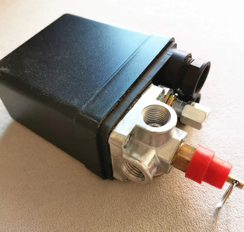 Air Compressor Pressure Switch Control Valve With One Quarter Inch PT Thread And Safety Relief Valve, Replacement Parts 90 To 120 PSI, 4 Port, 240V Auto On Off showing 1/4in thread and safety features