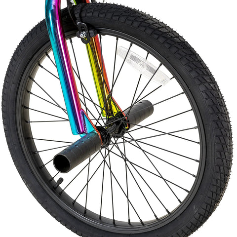 Front wheel of Gemsbok 20 Inch Kids BMX Bike for Boys and Girls Ages 7 to 12, freestyle ride, oil slick finish