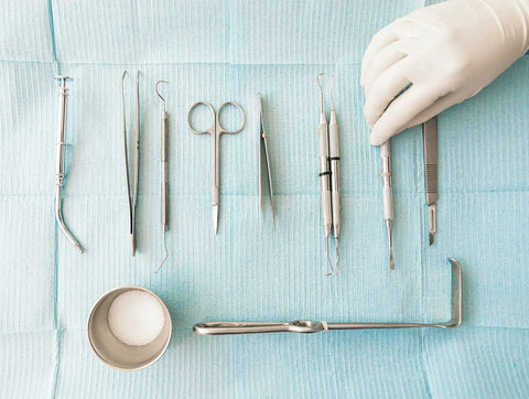 Dentist Grade Tartar Scraper Tool For Plaque Removal Stainless Steel Dental Pick For Deep Teeth Cleaning on tray