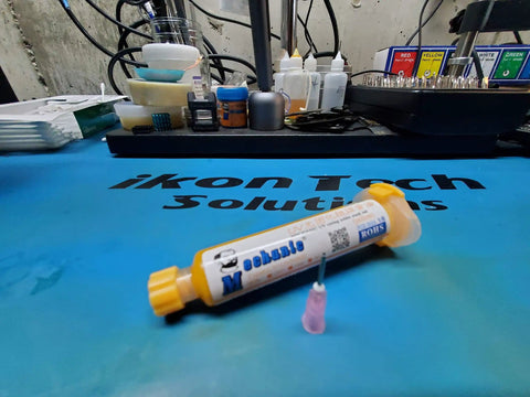 UV Solder Mask And Flux Kit For PCB Repair And Rework With Multi Color Green Yellow Red Blue UV Curable Solder Mask Solder Paste Flux Anti Corrosion BGA SMD Protection Includes Blunt Tip Needle Syringe For Precise Rework on workbench