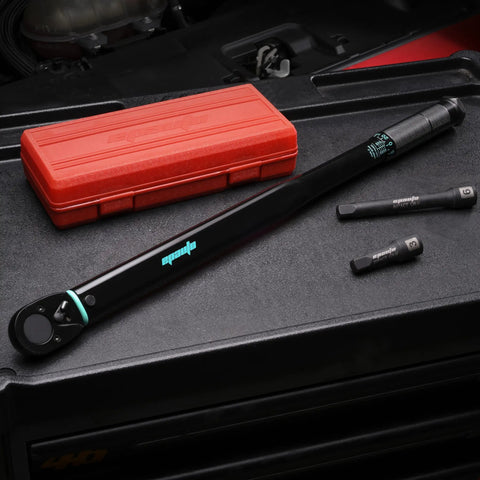 Beefy 1/2-Inch Drive Click Torque Wrench With 25-250 Ft-Lb Range, pre-calibrated for about 4 percent accuracy, includes case