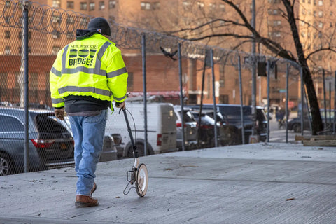 PlugAndPlay Digital Measuring Wheel And Mapping Tool For SpotOn RealTime Measurements With App Sync To Nail Site Layouts On Any Curved Surface Quick Takeoff Estimates For Contractors And DIY Pros Saving Time And Cash Daily Hustle