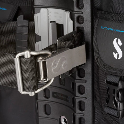 Super Cinch Front Adjustable Scuba Diving BCD With Balanced Power Inflator For Recreational Diving Small strap detail