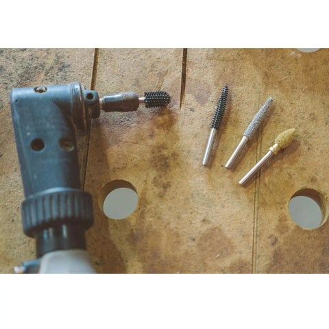 Extreme Cylinder Wood Carving Burr One Eighth Inch Shaft Beefy Coarse For Dremel Foredom DeWalt Milwaukee Rotary Tools Tungsten Carbide Abrasive Bit One Quarter Inch Diameter By One Half Inch Length Rapid Material Removal With Smooth Finish, rotary tool close-up