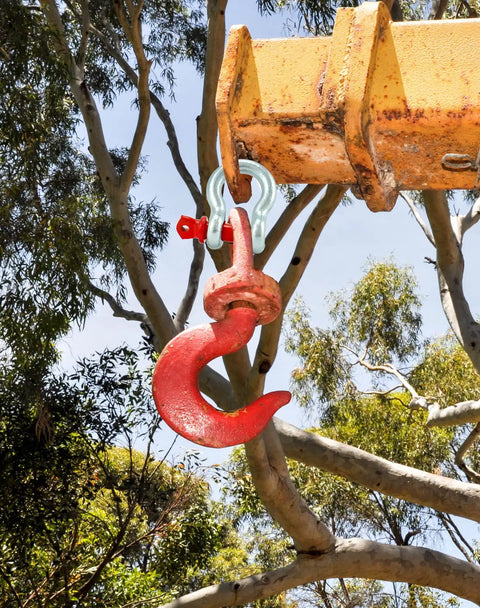 Hella Rugged Three Eighths Inch Galvanized Screw Pin Anchor Shackles Ten Pack Zinc Coated D Ring Connectors Rock Solid Heavy Duty Towing Hardware With Two Thousand Four Lbs Capacity For Trucks And Boats