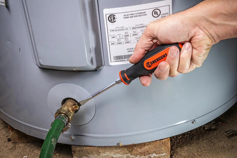 Using 4 Pc Slotted Screwdriver Set With Dual Material Ergonomic Handles Precision Machined Tips Oil And Solvent Resistant Grip