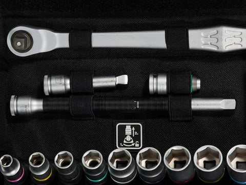 Ultra Slim 29 Piece Metric Ratchet Set With Three Eighths Inch Drive Zyklop Metal Build, color-coded sockets in case