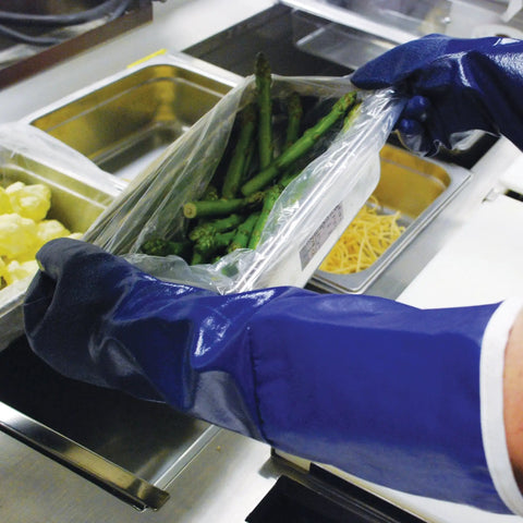 14 Inch Cut Resistant Steam Gloves For Hot And Wet Jobs Nitrile Outer Shell With Steam Guard Vapor Watertight Seam Sealed Pair Medium Size Ideal For Dishwashing And Steam Pan Handling in use handling food tray.